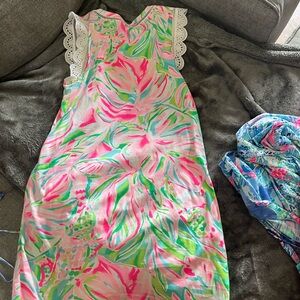 Lilly Pulitzer dress. Size large.